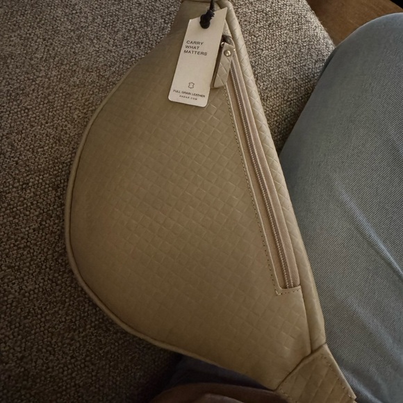 Andar Cream Crossbody Bag Leather Tatum